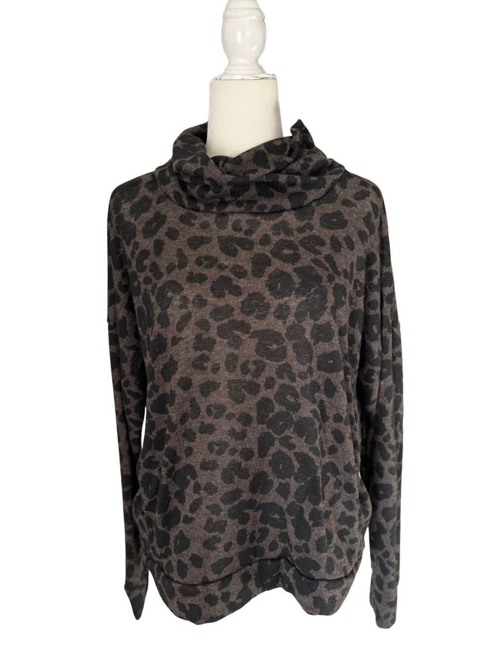 Perfect Peach black and gray leopard print slouch neck pullover - M